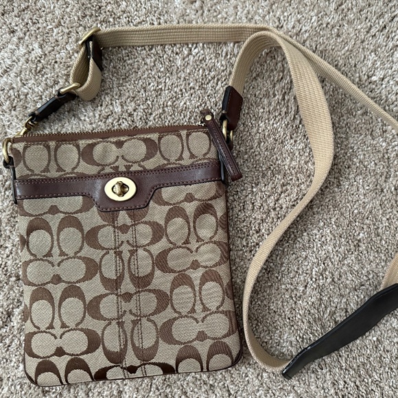 Coach Crossbody Purse - Picture 1 of 4